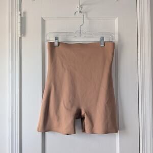 STRM LINE Shapewear Shorts Nude Sz. XL